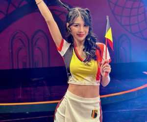 Ngắm vẻ đẹp hot girl 'Nóng cùng World Cup' yêu tuyển Bỉ