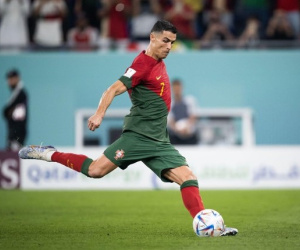 HLV tuyển Ghana mỉa mai Ronaldo được trọng tài 'tặng' bàn thắng