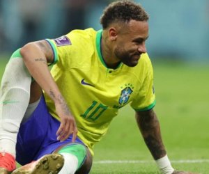 Neymar nghỉ thi đấu hết vòng bảng