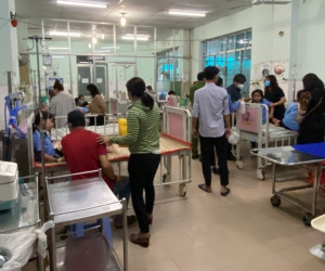 Tiền Giang: Nhiều học sinh tiểu học nhập viện nghi bị ngộ độc thực phẩm