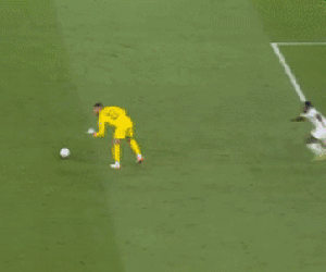 Ronaldo thót tim vì thủ môn Bồ Đào Nha suýt giúp Ghana có bàn gỡ