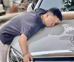 Chồng cũ Âu Hà My tậu xế hộp, khoe biệt phủ 7 tầng hoành tráng