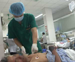 Người đàn ông bất ngờ hôn mê, nguy kịch sau 2 ngày mổ lợn