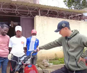 Quang Linh siêu giàu, chi mạnh tay để nhân viên xây nhà mua xe