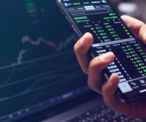 Cảnh báo về các app giao dịch chứng khoán chưa được cấp phép