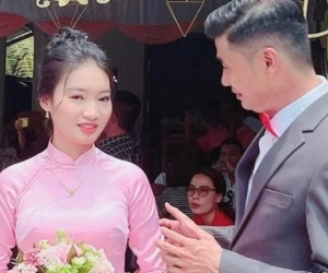 Nhan sắc vợ kém 26 tuổi của diễn viên Tiết Cương