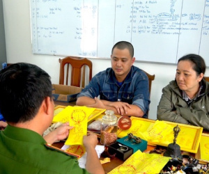 Nhờ thầy cúng 'online' giải bùa ngải, người phụ nữ mất trắng 2,5 tỷ đồng