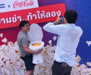 'Hết hồn' với những món đồ người dân Thái Lan mang đi đựng bỏng ngô trong đợt khuyến mại