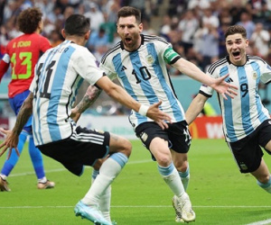 Messi đi bộ cũng được, miễn là vẫn ghi bàn