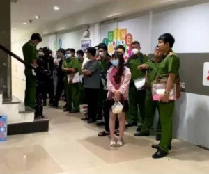 Có 3 luật sư tham gia điều hành công ty gọi điện chửi bới đòi nợ