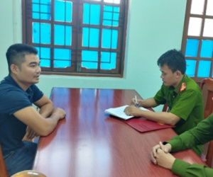 Mâu thuẫn chia tiền đền bù, nam thanh niên lôi hàng xóm về nhà mình đánh đập, doạ chém
