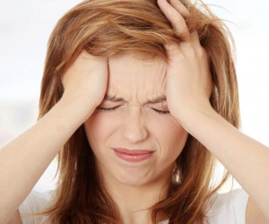 Cảnh giác với những cơn đau đầu dữ dội, đột ngột, nguy hiểm