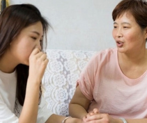 Nghe tiếng cãi nhau, mẹ chồng tuyên bố một câu khiến chồng tôi tái mặt