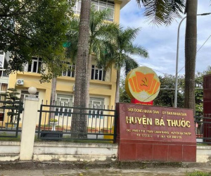 Trưởng phòng TN-MT bị kỷ luật vì có con riêng