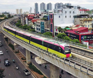 Metro Nhổn - ga Hà Nội vận hành đủ 8 đoàn tàu trong ngày chạy thử đầu tiên