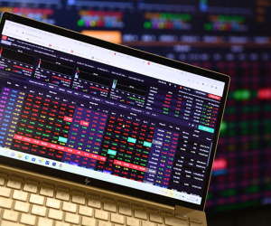 VN-Index gặp khó trước ngưỡng 1.100 điểm, khối ngoại mua mạnh
