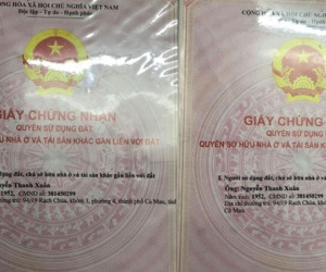 Cán bộ xã lấy 5 'sổ đỏ' của dân đi thế chấp