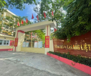 Bé 5 tuổi nguy kịch sau khi uống dung dịch thuốc lá điện tử