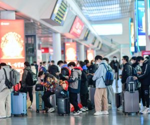 Chuyên gia dự đoán 80 - 90% người dân Trung Quốc có thể mắc Covid-19