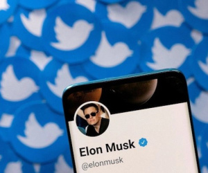 Twitter khai màn cuộc chiến thu phí với Apple