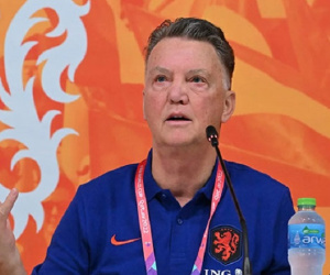 Van Gaal ngậm ngùi chia tay ĐT Hà Lan sau trận thua Argentina