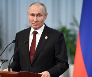 Tổng thống Putin cảnh báo đáp trả tấn công bằng hàng trăm tên lửa