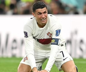 Ronaldo chỉ có 10 lần chạm bóng và 1 cú sút trước Morocco