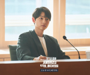 Nhân vật Song Joong Ki đóng gặp 'tai nạn', rating 'Cậu út nhà tài phiệt' tăng mạnh