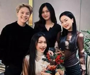 Bồ Văn Hậu đọ sắc bên dàn WAGs, nhan sắc cô nào cũng gây sốt