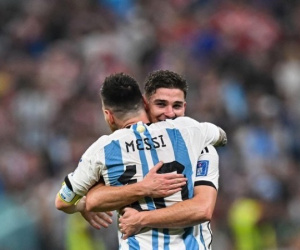 Lionel Messi chơi cực đẹp, nhường giải thưởng cho đàn em