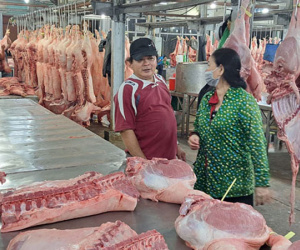 Chuyện lạ thị trường thịt heo cuối năm
