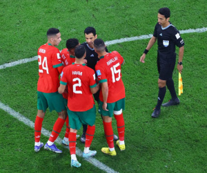 Thua Croatia, cầu thủ Maroc 'hỏi tội' trọng tài