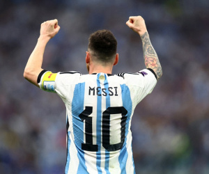 Adidas trở tay không kịp vì áo đấu Messi 'cháy hàng' trên toàn cầu