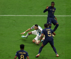 Argentina được hưởng số penalty kỷ lục trong một kỳ World Cup