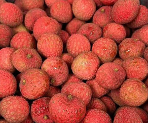 Cận Tết Dương lịch, vải thiều Úc gần 1,3 triệu đồng 1 ký