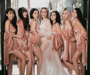 Đoàn Di Băng bắt chước Diệu Nhi chụp nội y để kỷ niệm 10 năm cưới