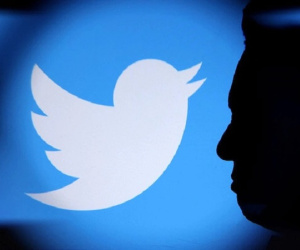 57,5% người dùng Twitter muốn Elon Musk từ chức