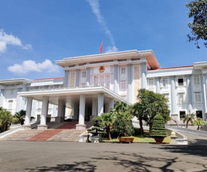 Vì sao 3 phó chủ tịch UBND tỉnh Gia Lai cùng lúc bị xem xét cho thôi chức?