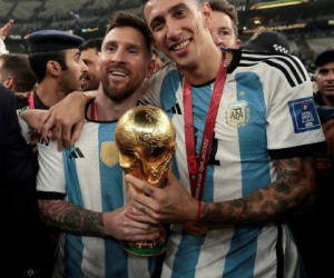 Di Maria viết thư gây sốt cho vợ trước khi vô địch World Cup 2022