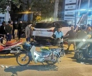 Ô tô ‘điên’ gây tai nạn liên hoàn khiến 5 người thương vong
