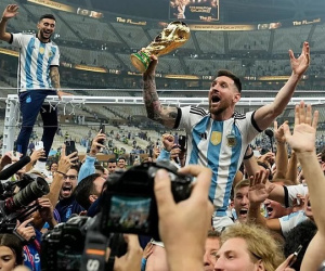 Đáp trả yêu cầu đá lại chung kết World Cup 2022, CĐV Argentina mở kiến nghị 'Pháp ngừng khóc'