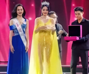 Á hậu Phương Anh lên tiếng về đầm xuyên thấu gây ồn ào