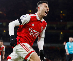 Arsenal ngược dòng ngoạn mục thắng West Ham