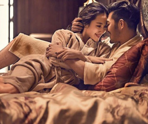 Giám đốc công ty say tình gái quán bia ôm rồi quỳ sụp van xin vợ vì lý do này