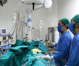 Thủng dạ dày vì thói quen xấu trong ăn uống, sinh hoạt