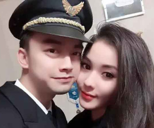 Cơ trưởng điển trai khoe bạn gái mới sau 4 năm hủy hôn Âu Hà My?