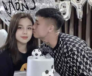 Sinh nhật con gái, không nhận ra vợ đại gia của Bùi Tiến Dũng