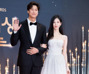 Dàn sao đình đám xứ Hàn khoe sắc trên thảm đỏ KBS Drama Awards 2022