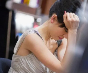 Đứng ngồi không yên khi biết tình cảnh bi đát của chồng cũ