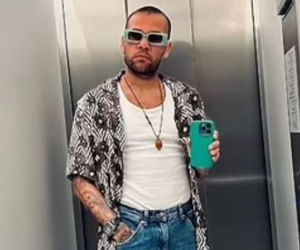 Dani Alves bị cáo buộc tấn công tình dục